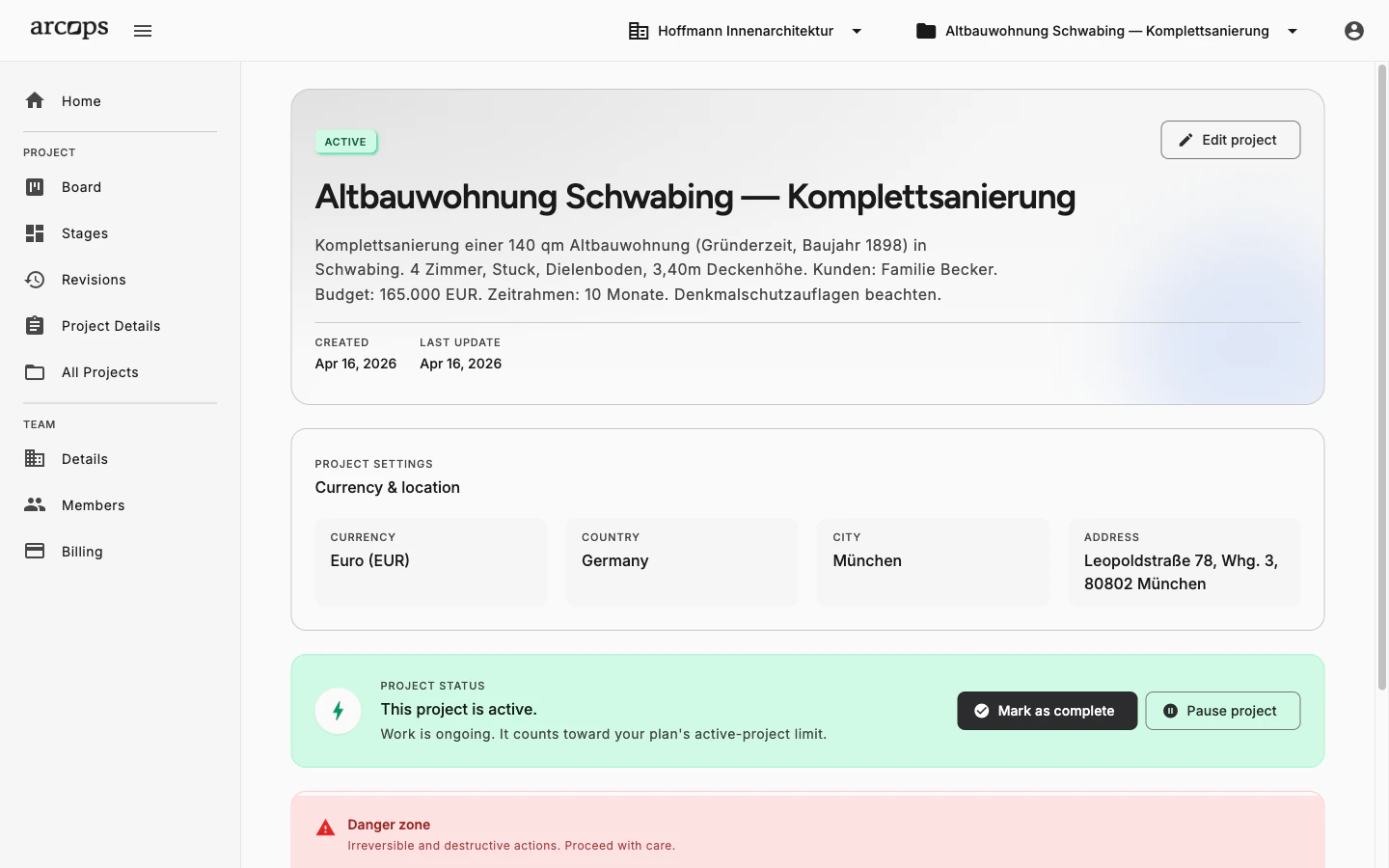 ArcOps-Projektdetailseite mit Währung, Standort und Status